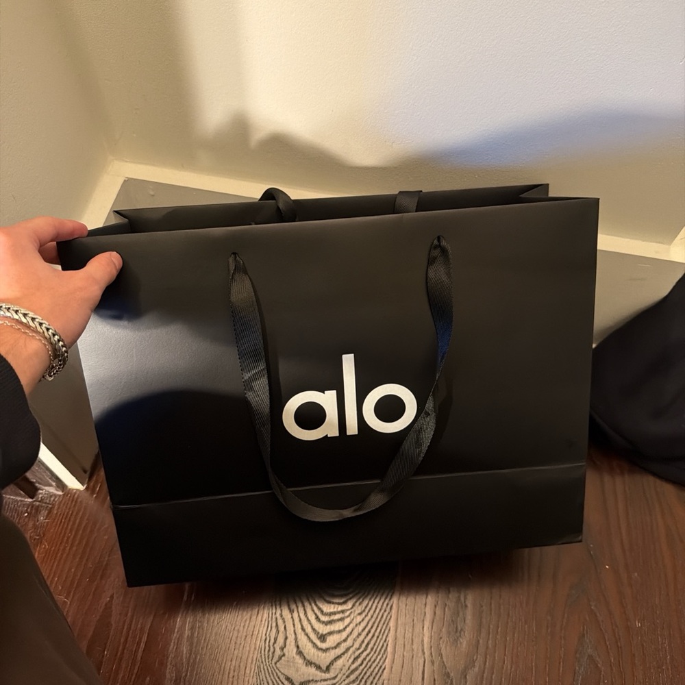 Alo Black zip